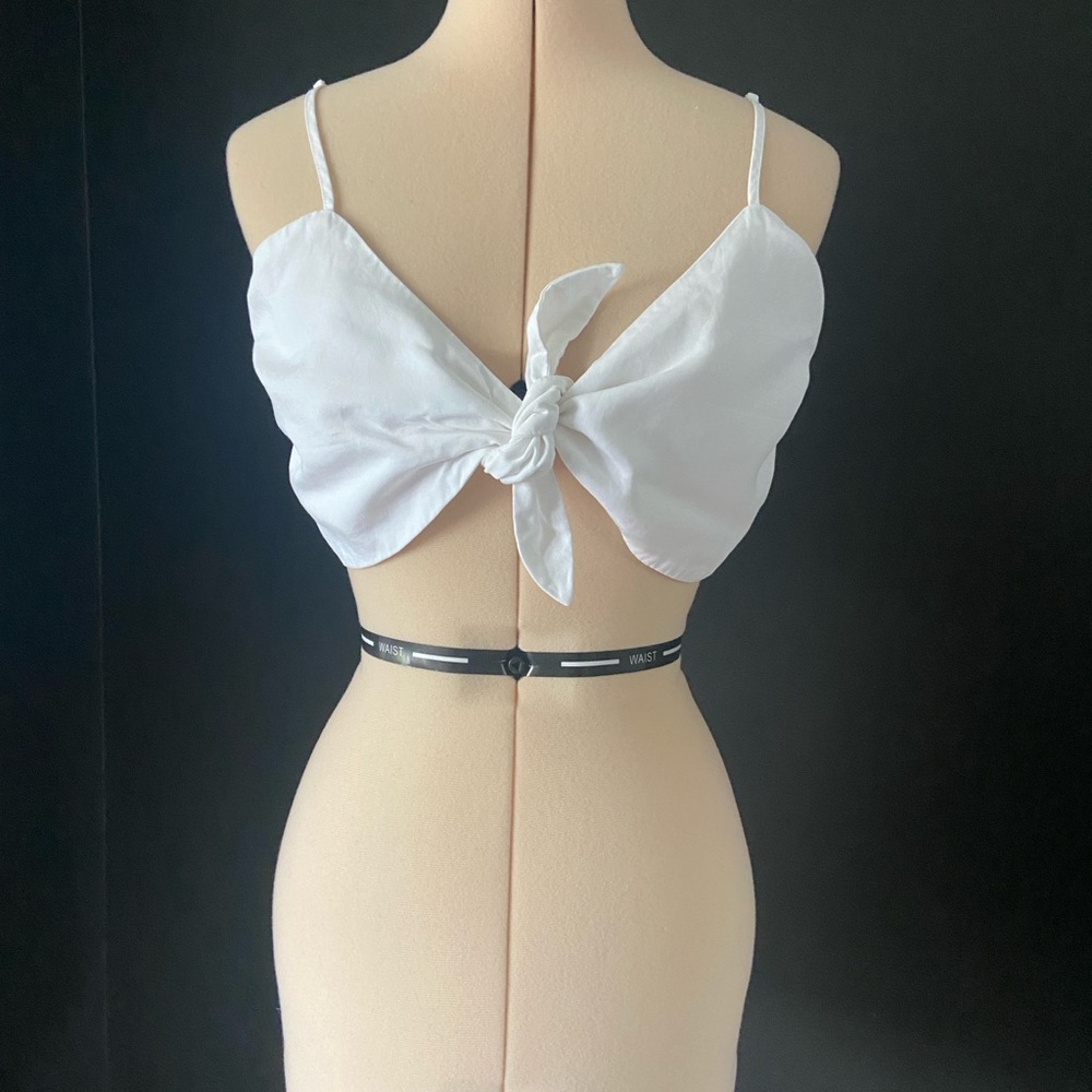 H&M White Tie-Back Crop Top size large